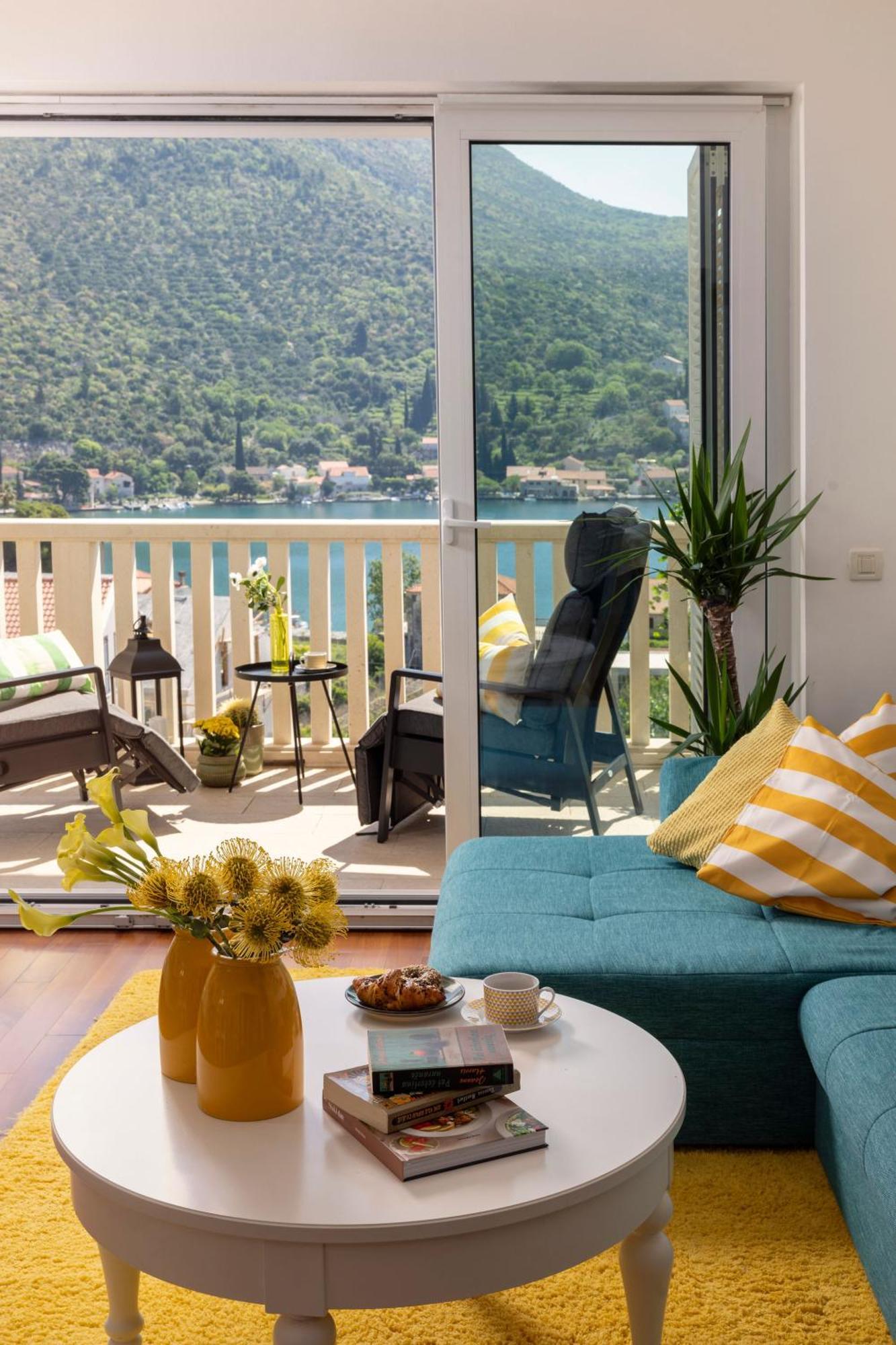 Apartment Deluxe Bellevue 자톤 외부 사진